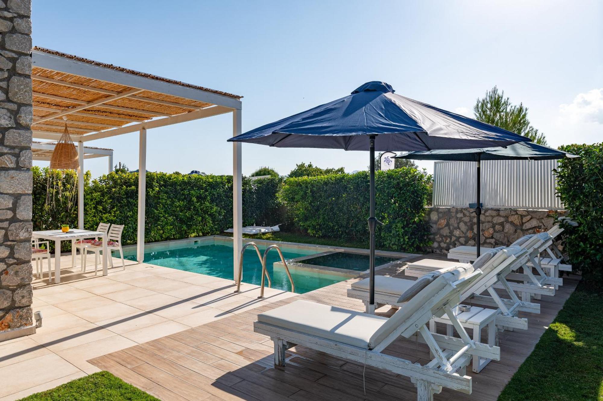 New Brand Loft: Beachside Retreat With Pool And Jacuzzi Haraki
